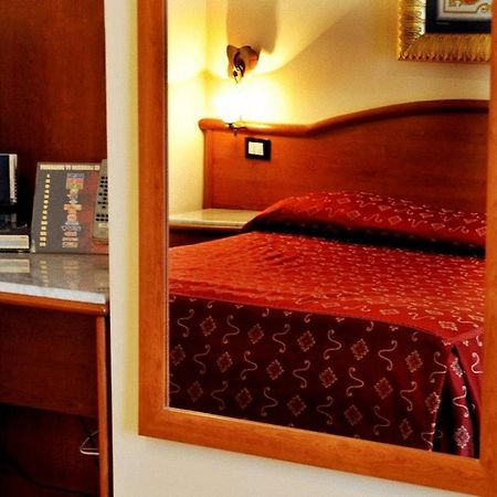 Hermitage Capua Hotel Екстериор снимка
