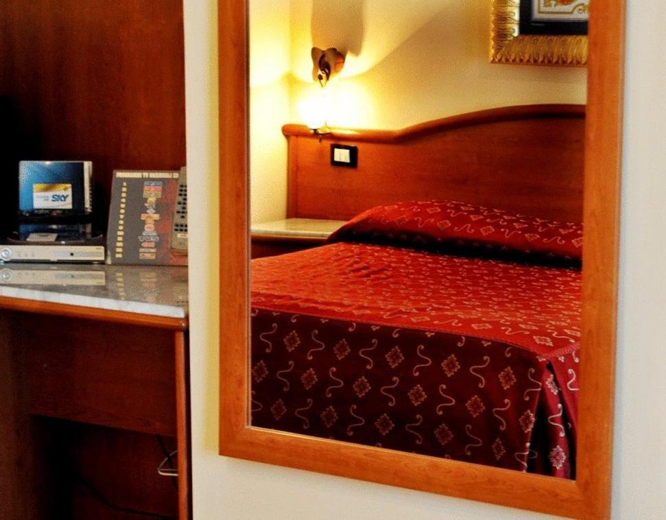 Hermitage Capua Hotel Екстериор снимка